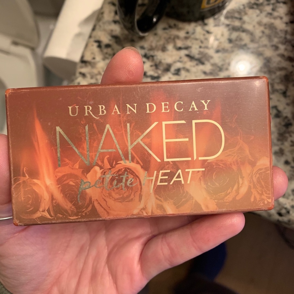 Urban Decay Naked Petite Heat